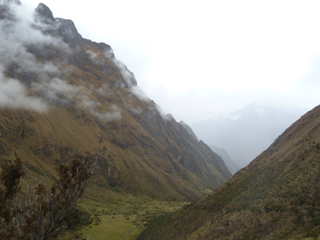 Low cloud cover rolling in....